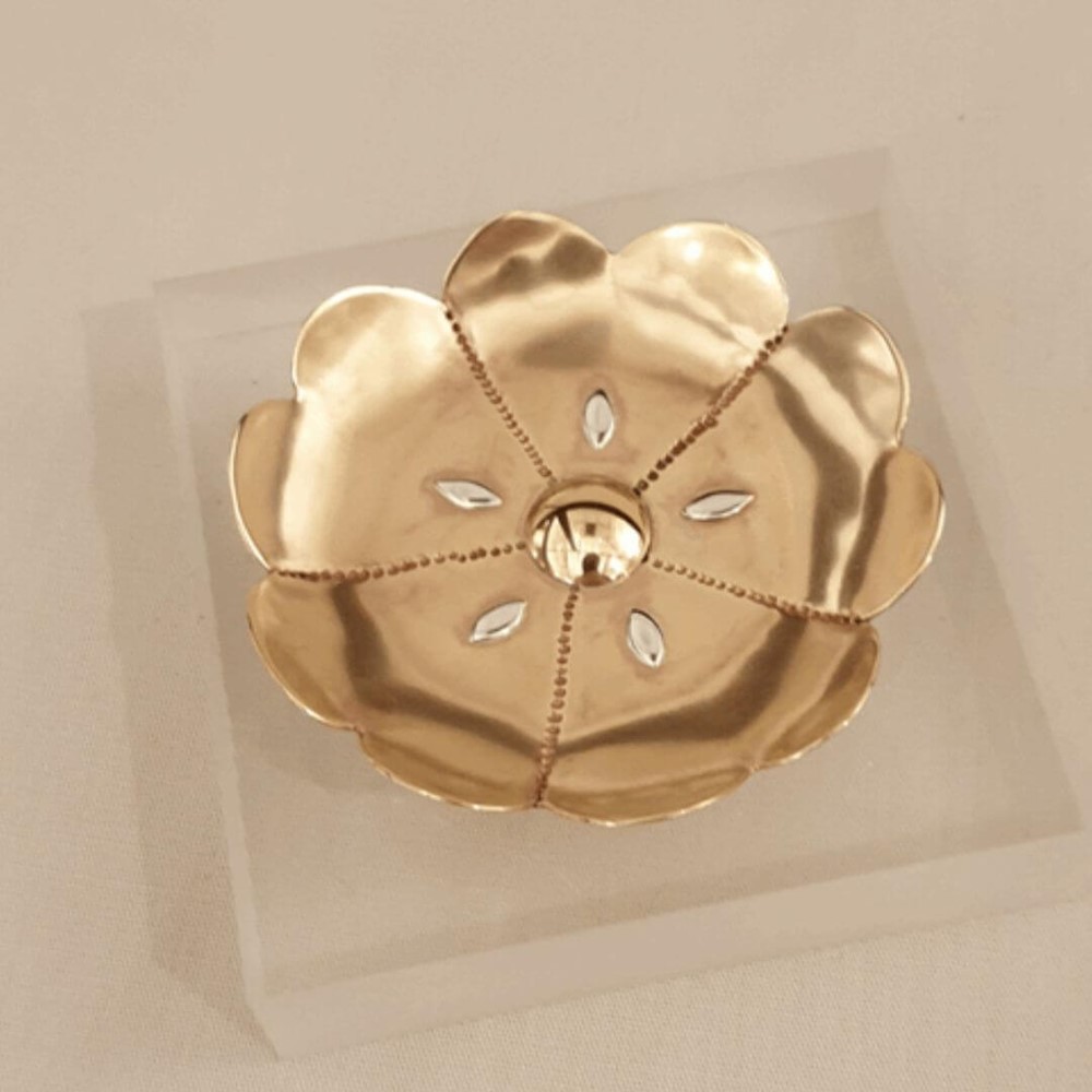 Gold floral pendant