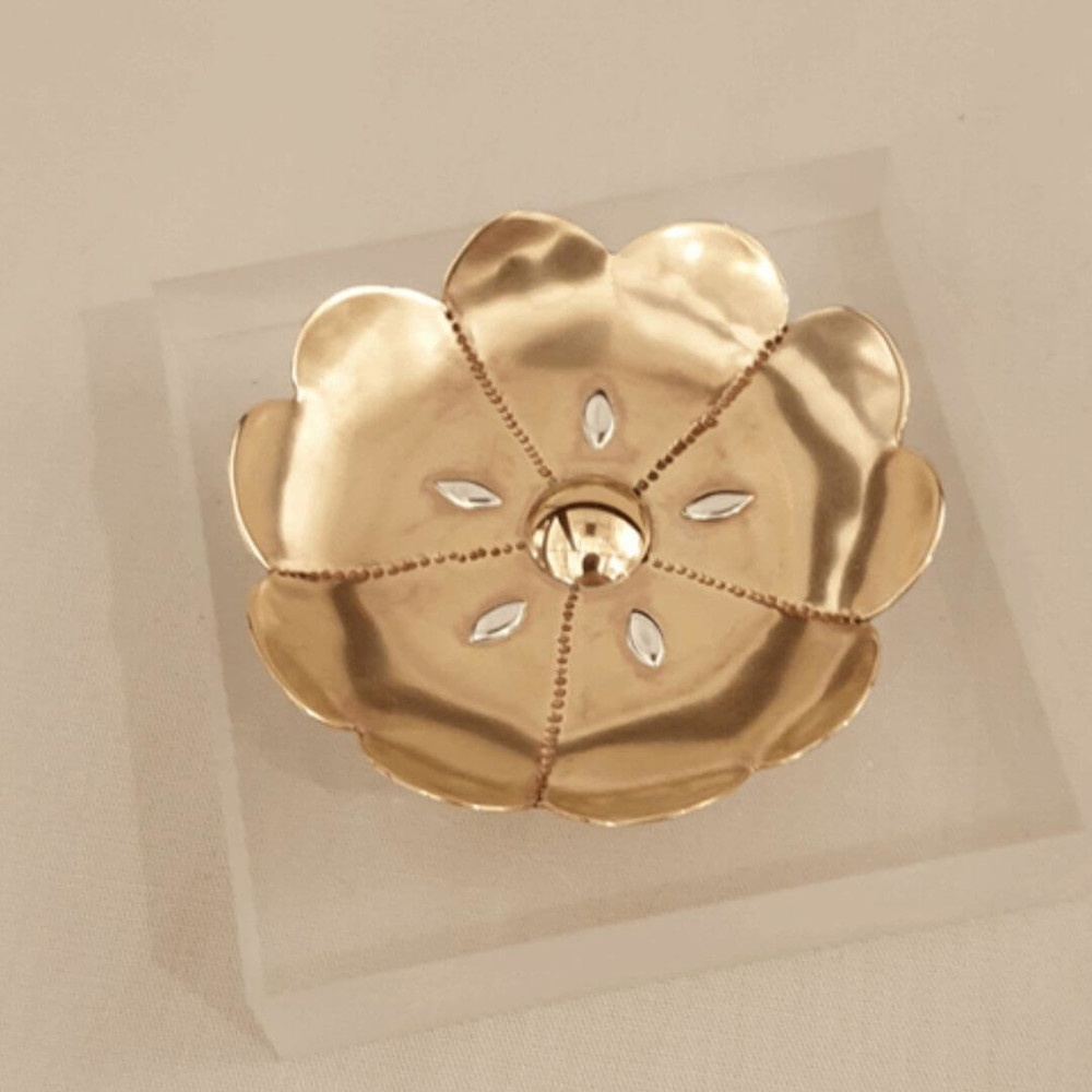 Gold floral pendant