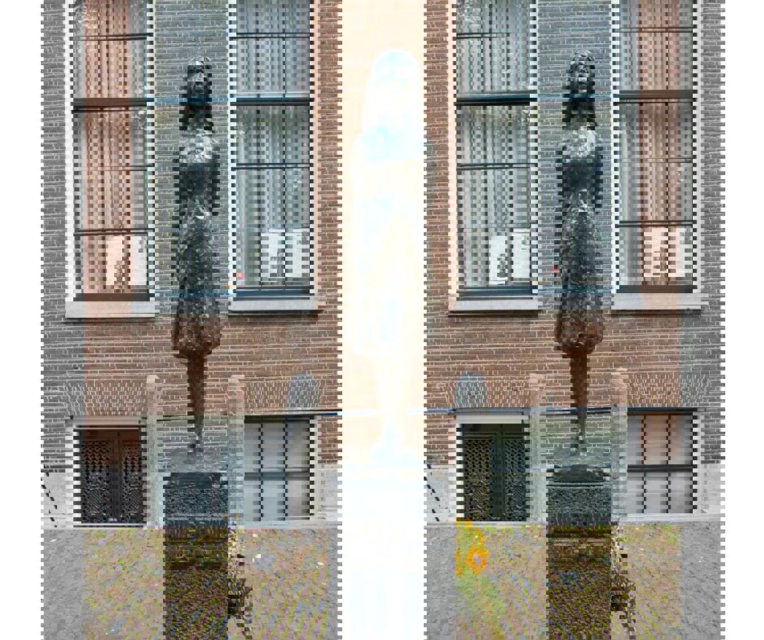 Anne Frank statue